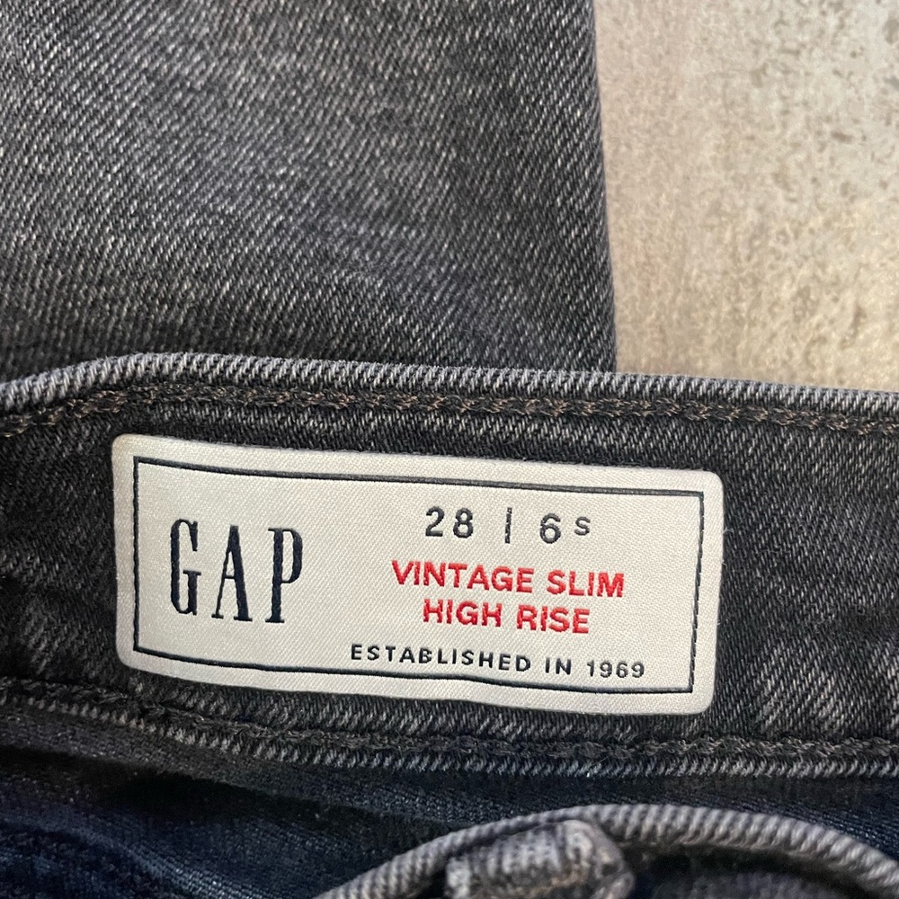 GAP Women's Black Ankle & Cropped Jeans - Picture 2 of 6